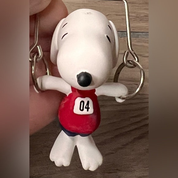 Hallmark 2004 The Peanuts Games 4 Christmas Ornaments Snoopy, Lucy Charlie Brown - Picture 10 of 15